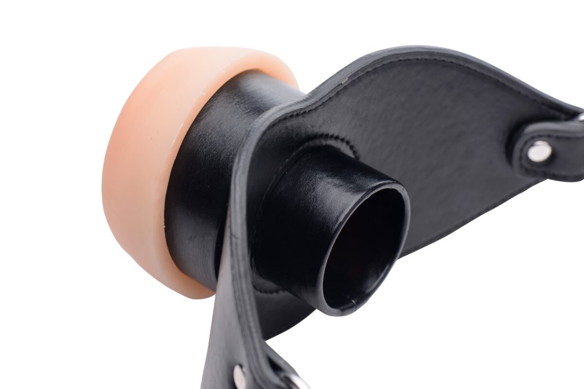 baillon pussy face 5 scaled