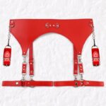 ceinture porte jarretelles et menottes rouge 1
