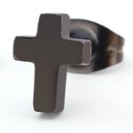 clou d oreille cross noir
