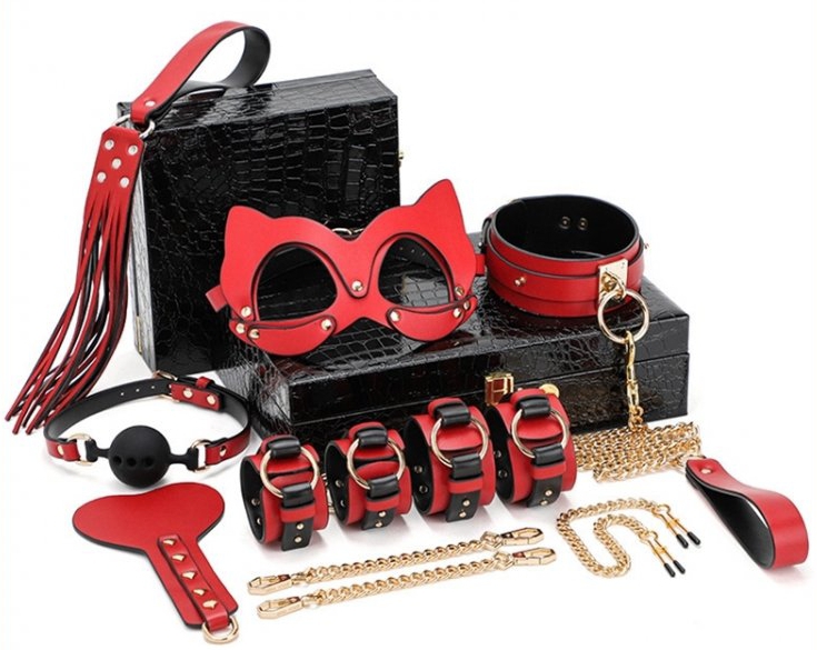 coffret bdsm luxury noir rouge 8 pieces