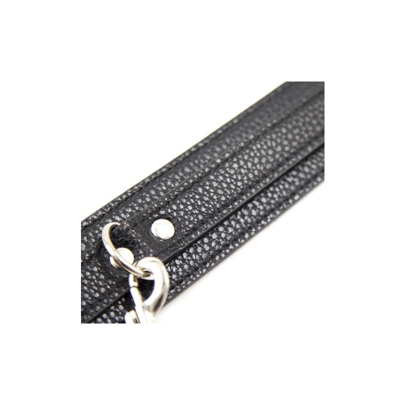 collier avec chaine metal pety noir 2