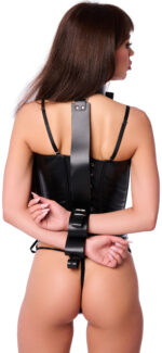 collier de bondage mains en cuir 1 scaled