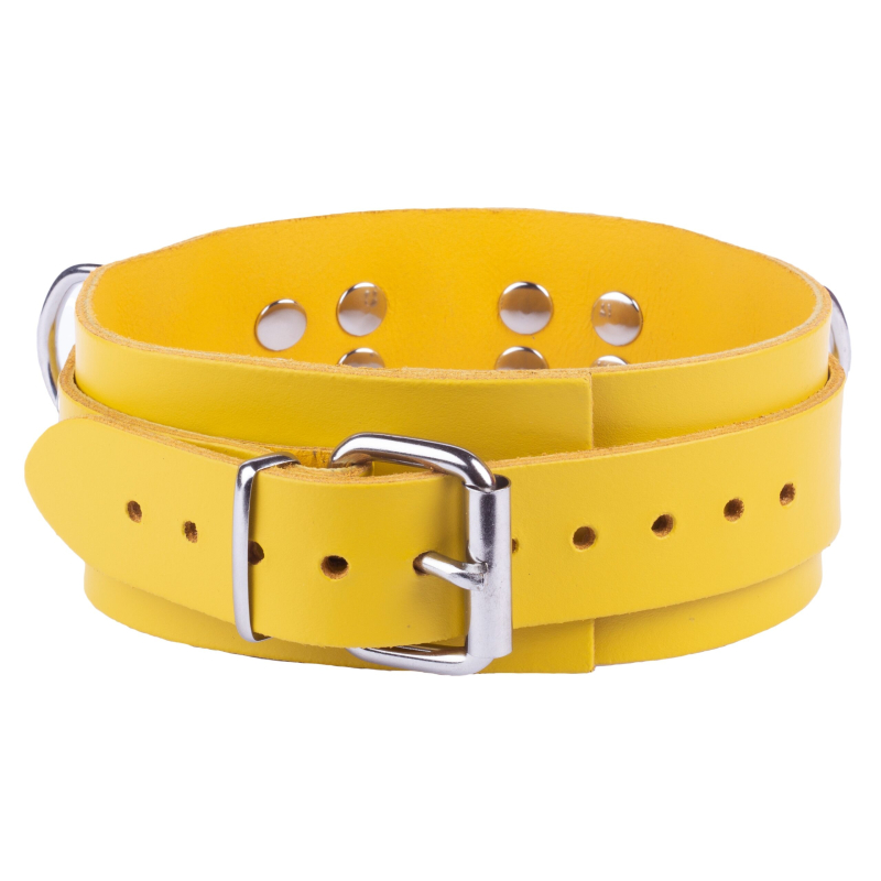 collier en cuir ultra jaune 3 scaled