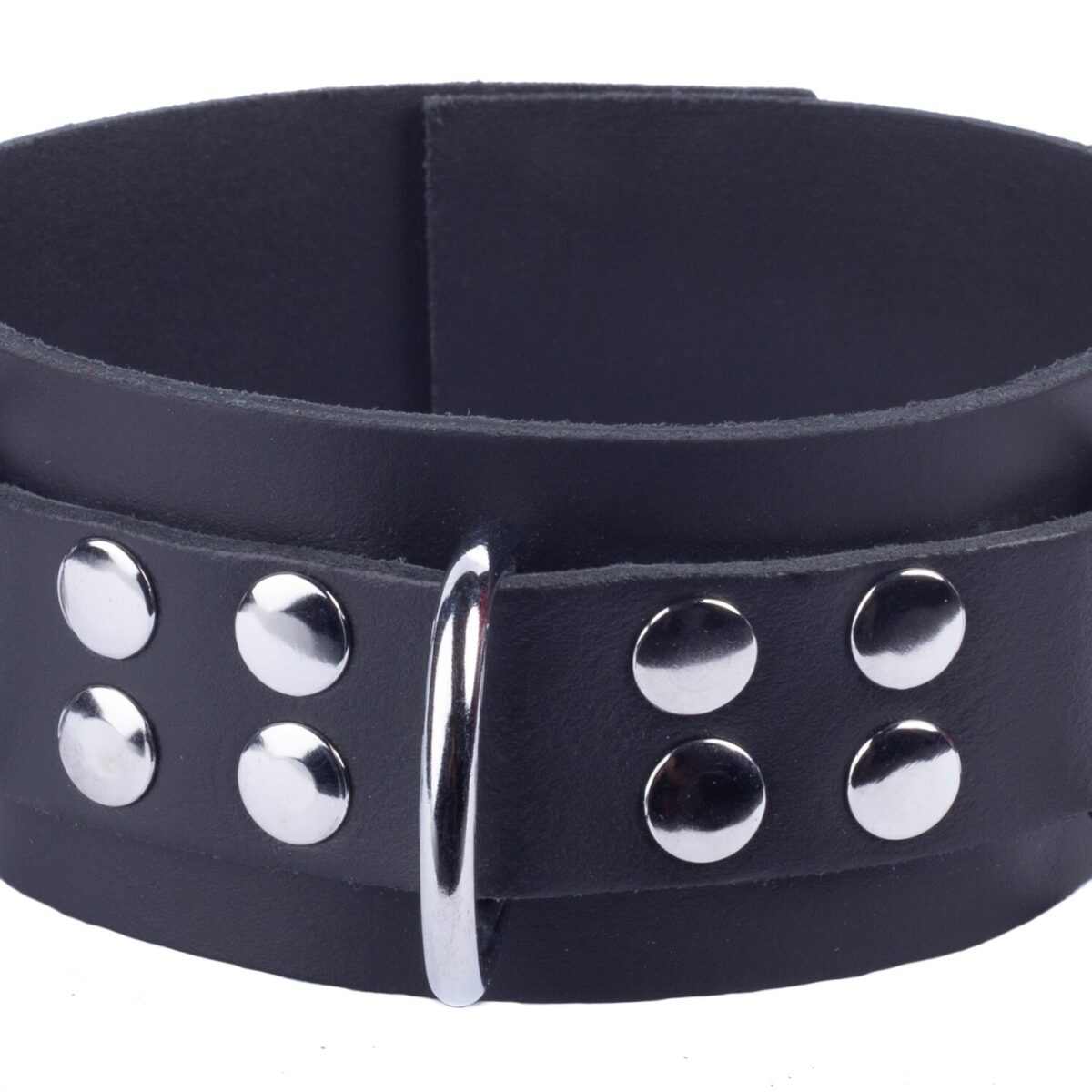 collier en cuir ultra noir scaled