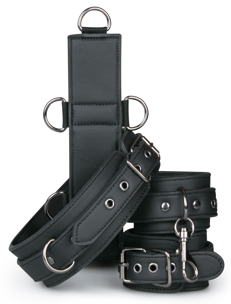 collier et menottes restraint set simili