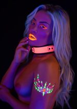 collier laisse phosphorescent glow pink taboom 6 scaled
