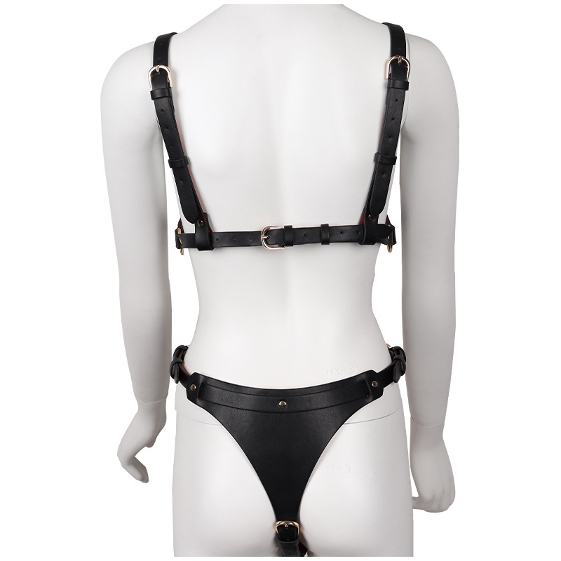 ensemble ouvert 2 pieces leathcrossed noir et rouge 1