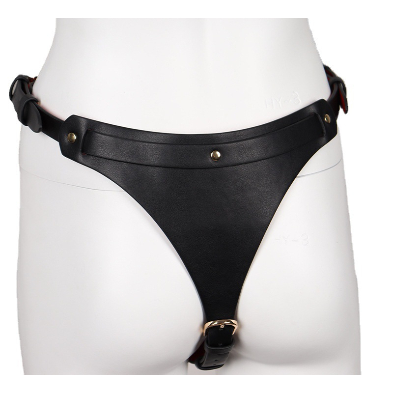 ensemble ouvert 2 pieces leathcrossed noir et rouge 3
