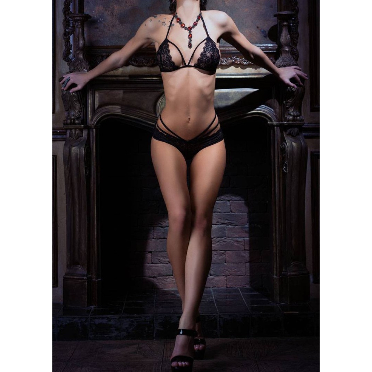 ensemble sexy noir en dentelle 4