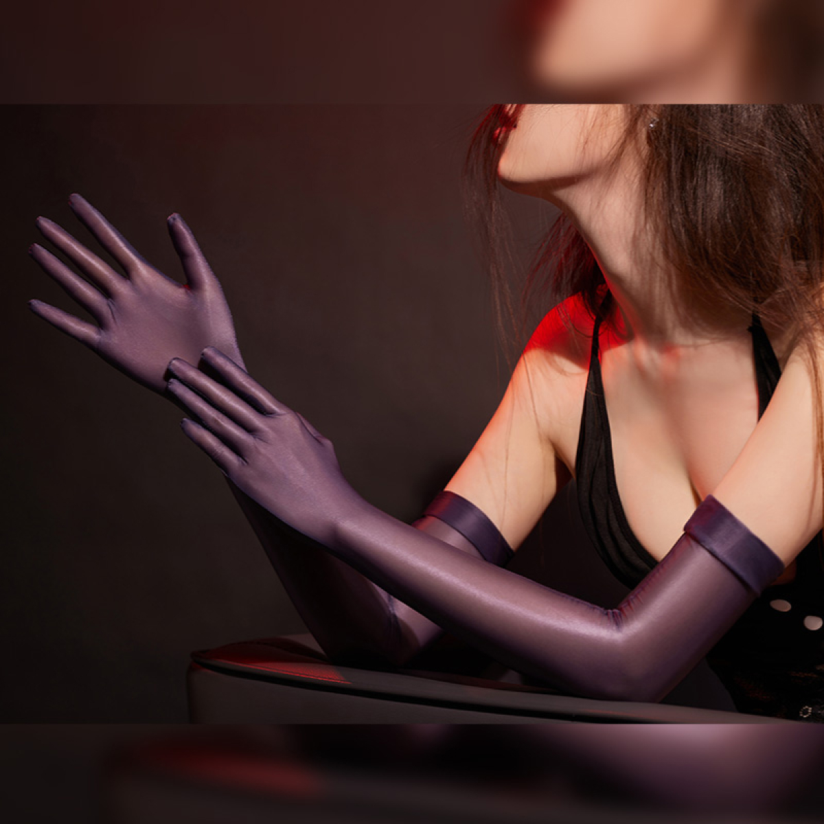 gants longs transparents glossy smooth violet 3