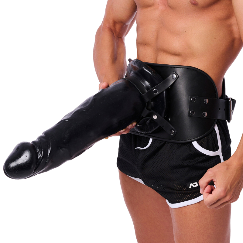 harnais en cuir pour grand gode scaled