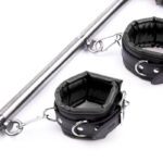 kit barre de maintien collier et menottes simply dom noir 2