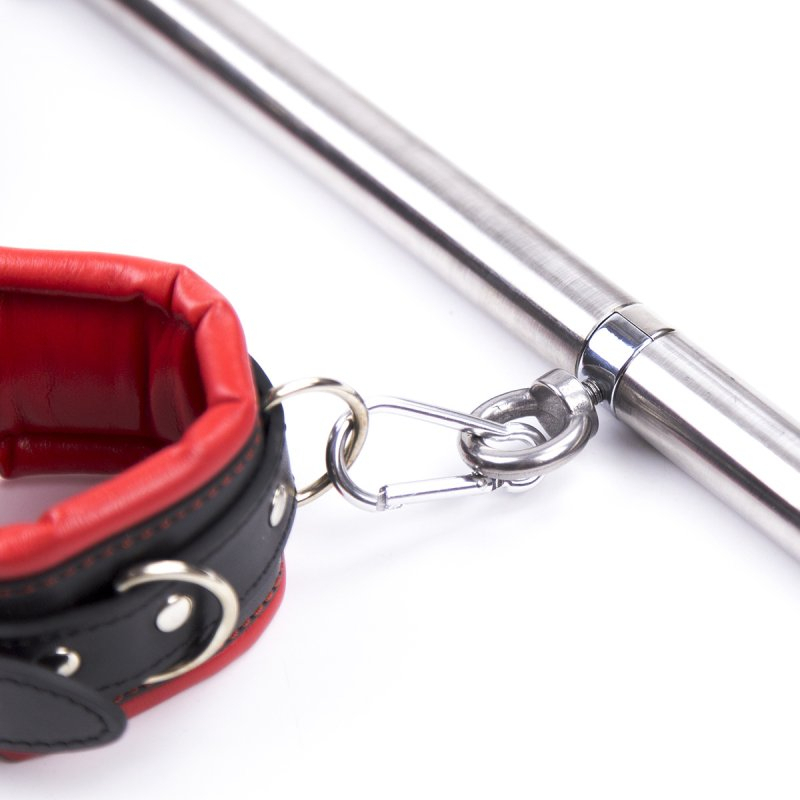 kit barre de maintien collier et menottes simply dom rouge et noir 4