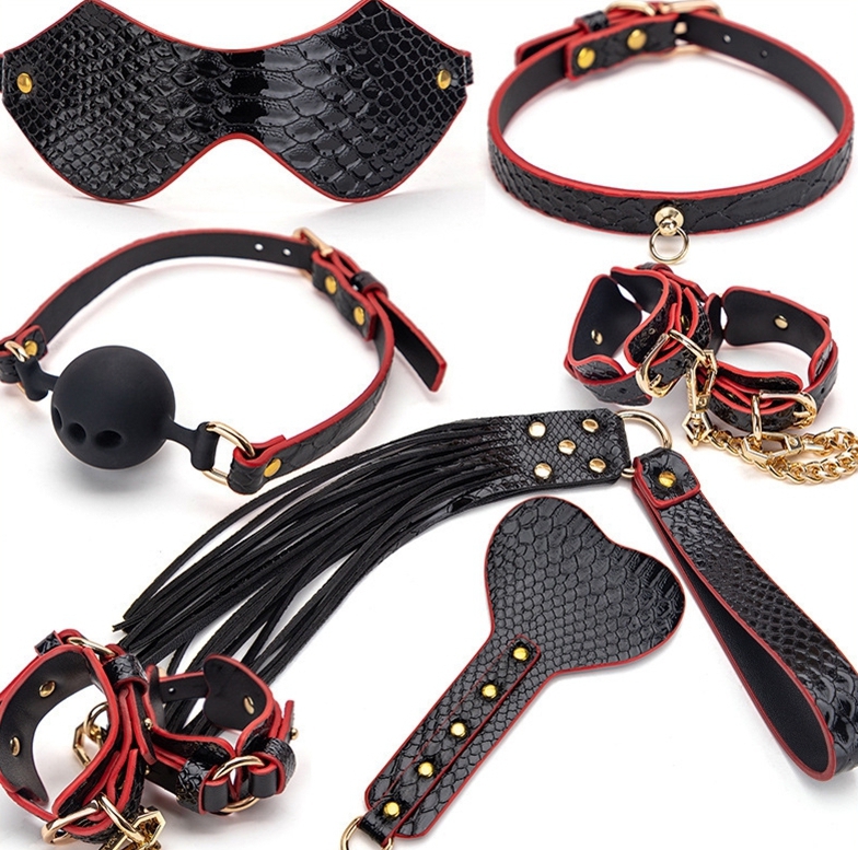kit bdsm 7 pieces caiman noir rouge