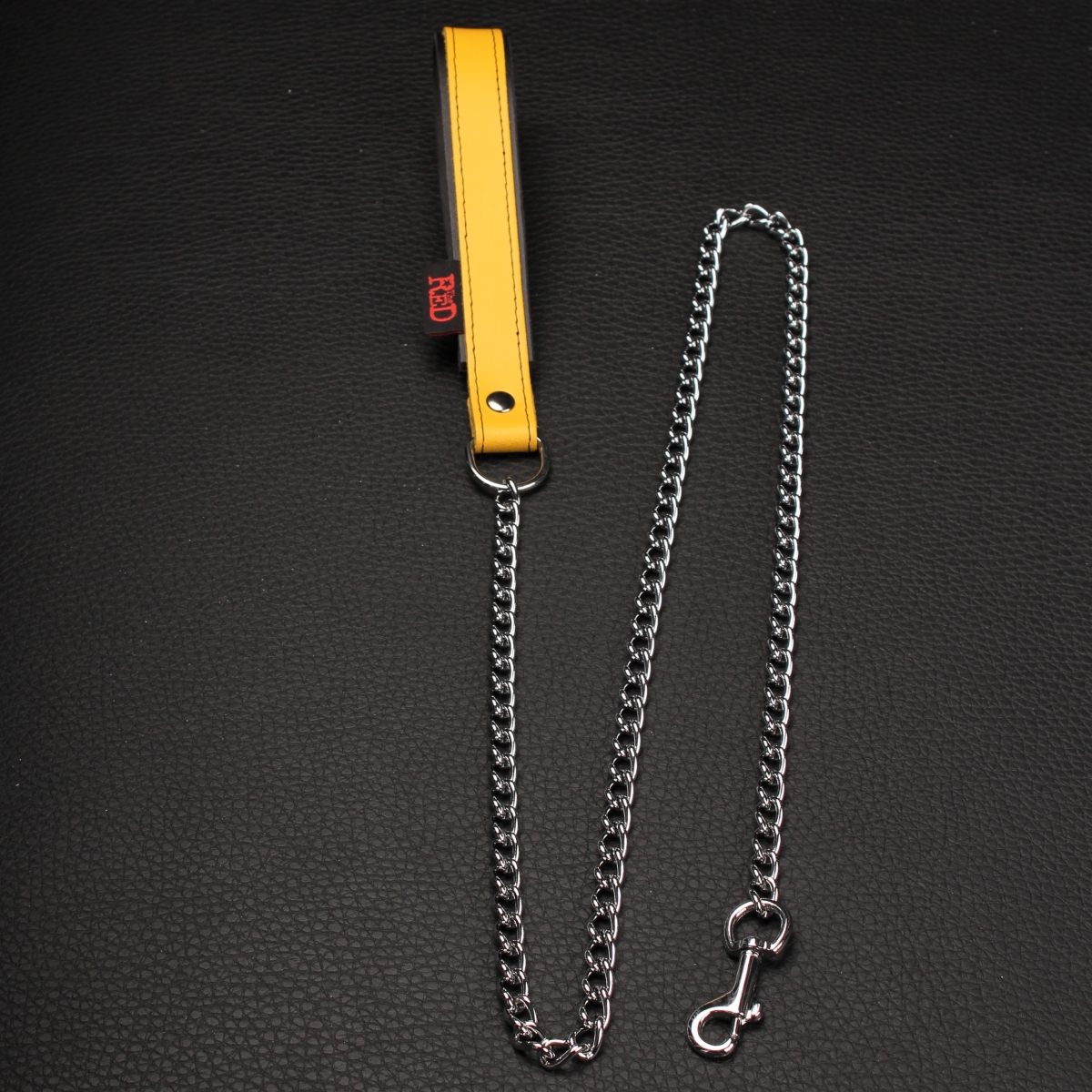 laisse avec poignee en cuir 1m jaune 3 scaled