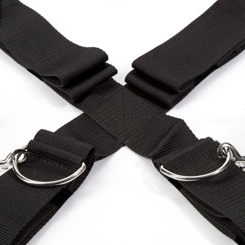 lien de contrainte pour lit fifty shades of grey 4 scaled