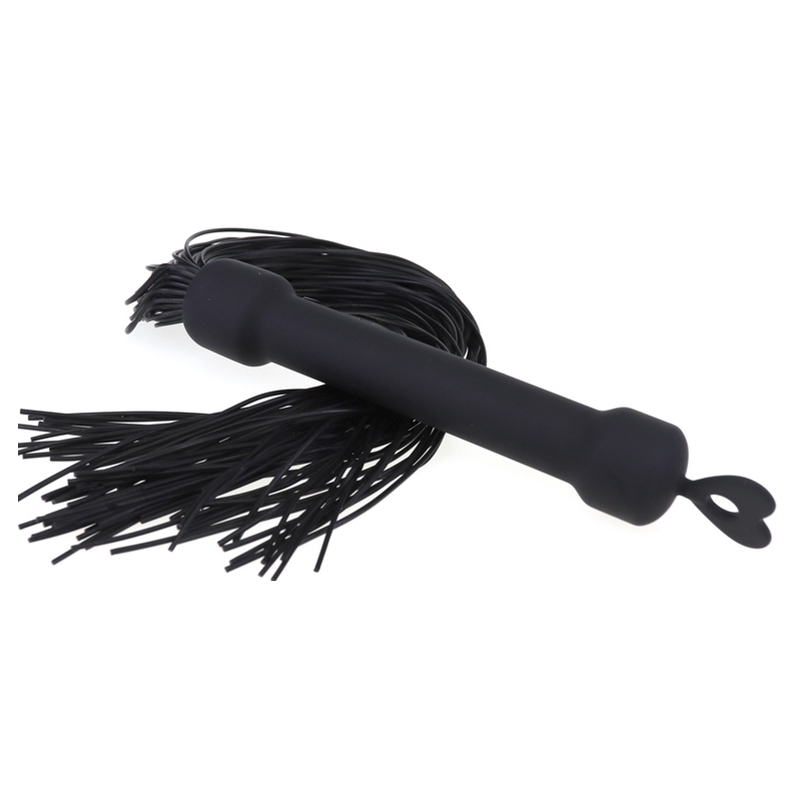 martinet en silicone 48 lanieres 2