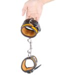 menotte en cuir orange noir 6 scaled