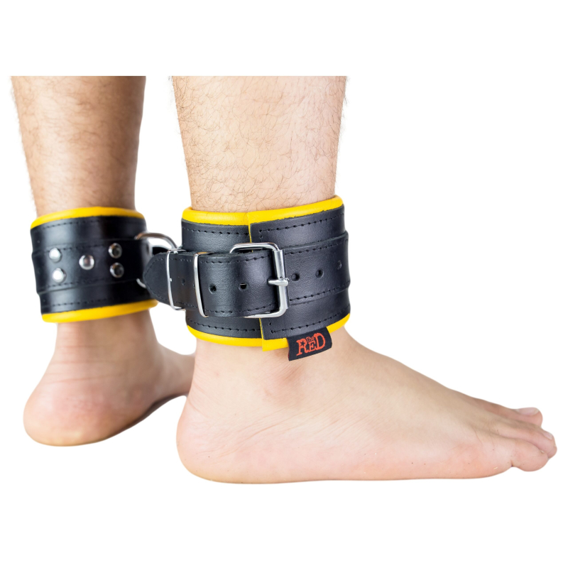 menotte pour pied en cuir rembourre noirjaune 1 scaled