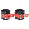 menottes avec fourrure noires rouges 1