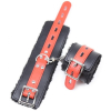 menottes avec fourrure noires rouges 2