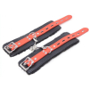 menottes avec fourrure noires rouges 5