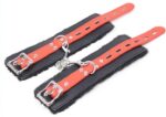 menottes avec fourrure noires rouges 5