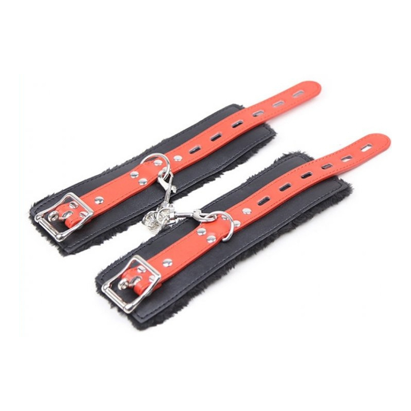 menottes avec fourrure noires rouges 5