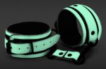menottes de cheville fluorescentes glo
