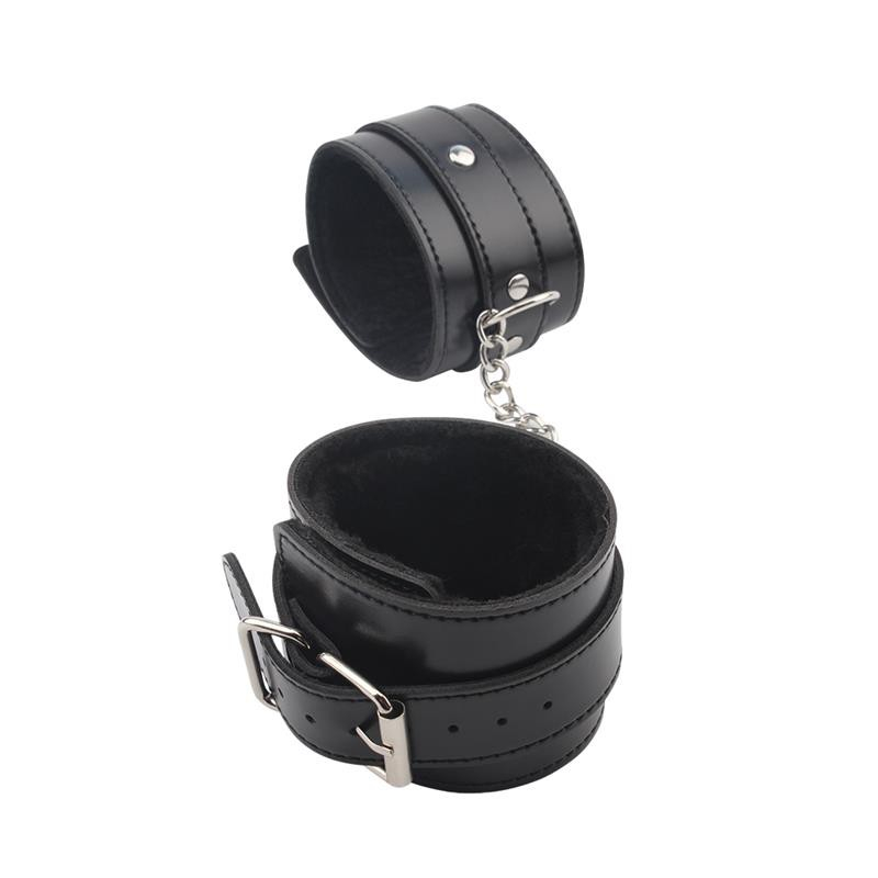 menottes de cheville obey me noir
