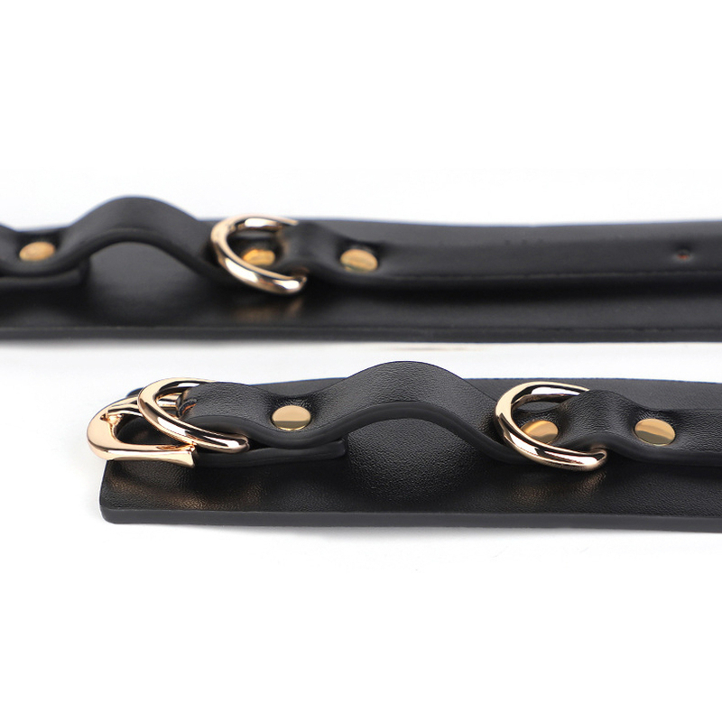 menottes de poignets arentha noires 1