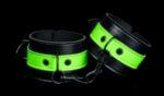 menottes de poignets phosphorescentes glow 2