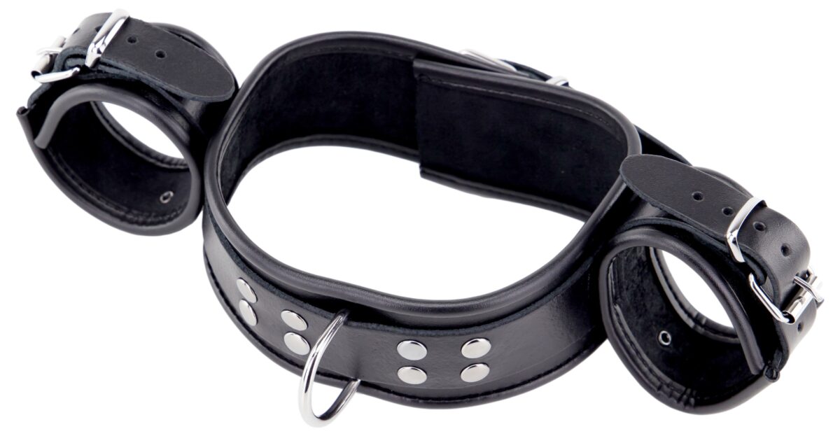 menottes de retenue cou mains en cuir 6 scaled