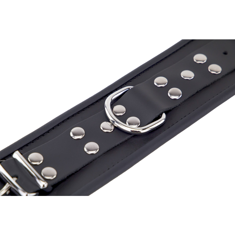 menottes en cuir pour chevilles noir 4 scaled