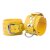 menottes en cuir ultra jaunes scaled