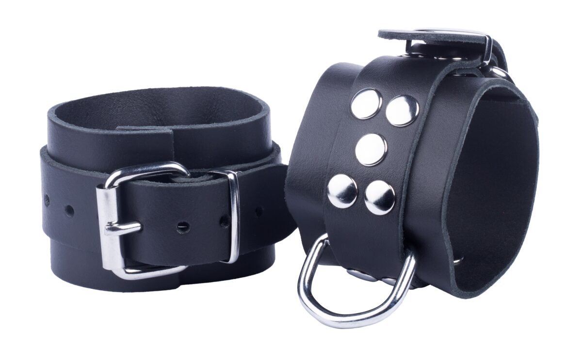 menottes en cuir ultra noires scaled