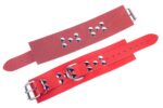menottes en cuir ultra rouges 4 scaled