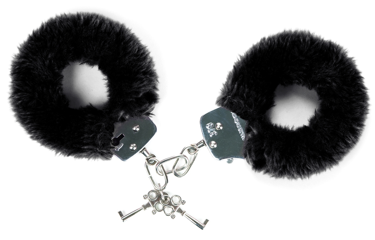 menottes fourrure noires attach me
