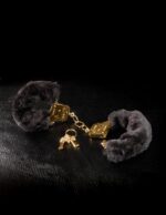 menottes gold furry noires 3