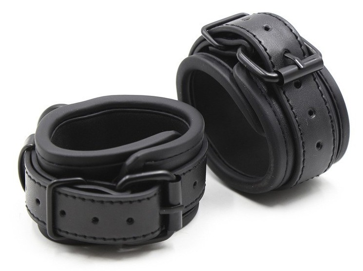 menottes hemming noires