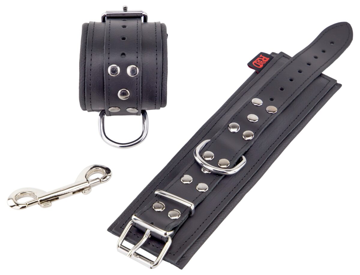 menottes rembourrees en cuir pour les poignets noir 3 scaled