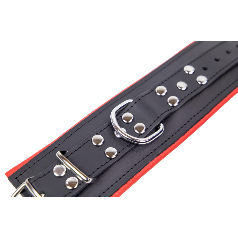 menottes rembourrees en cuir pour les poignets noir rouge 5 scaled