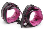 menottes rembourrees pour les poignets roses