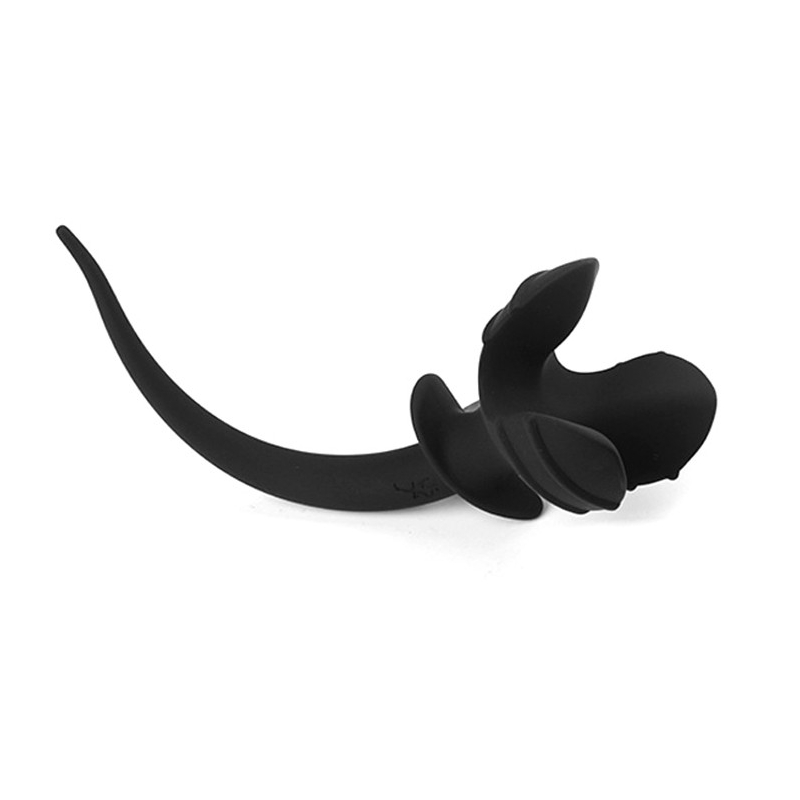 plug clover avec queue de chien 8 x 7cm 1
