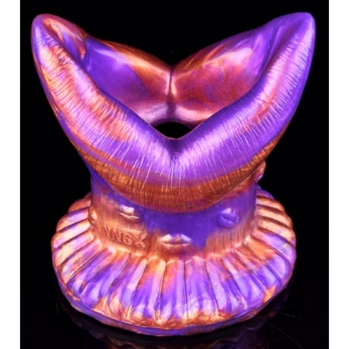 plug hollow demon 9 x 9cm 1