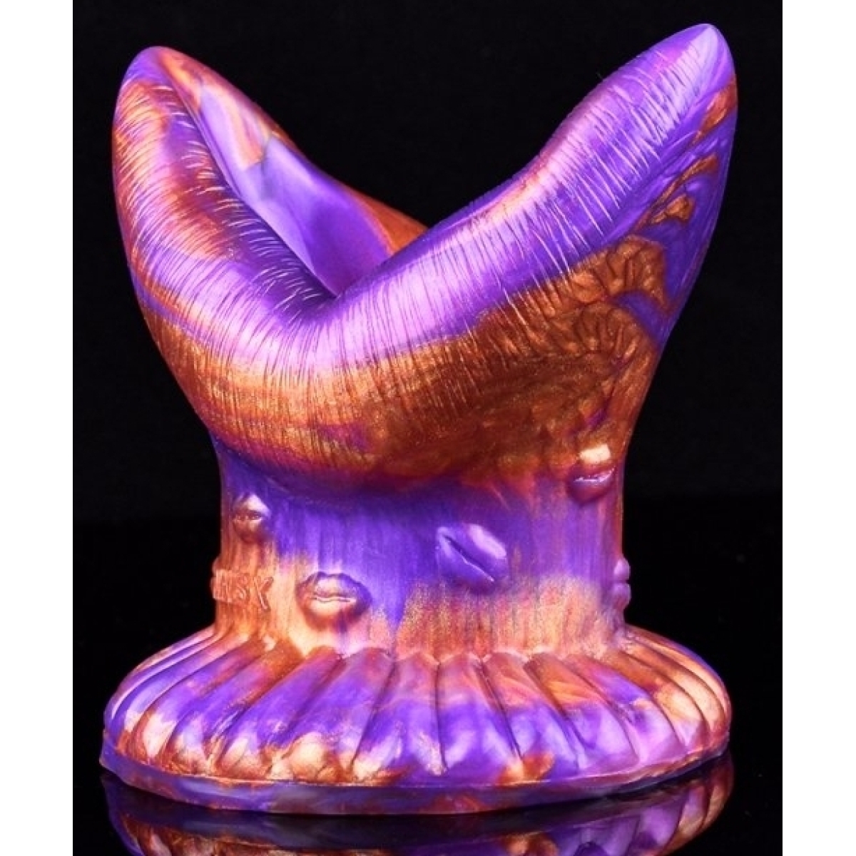 plug hollow demon 9 x 9cm 3