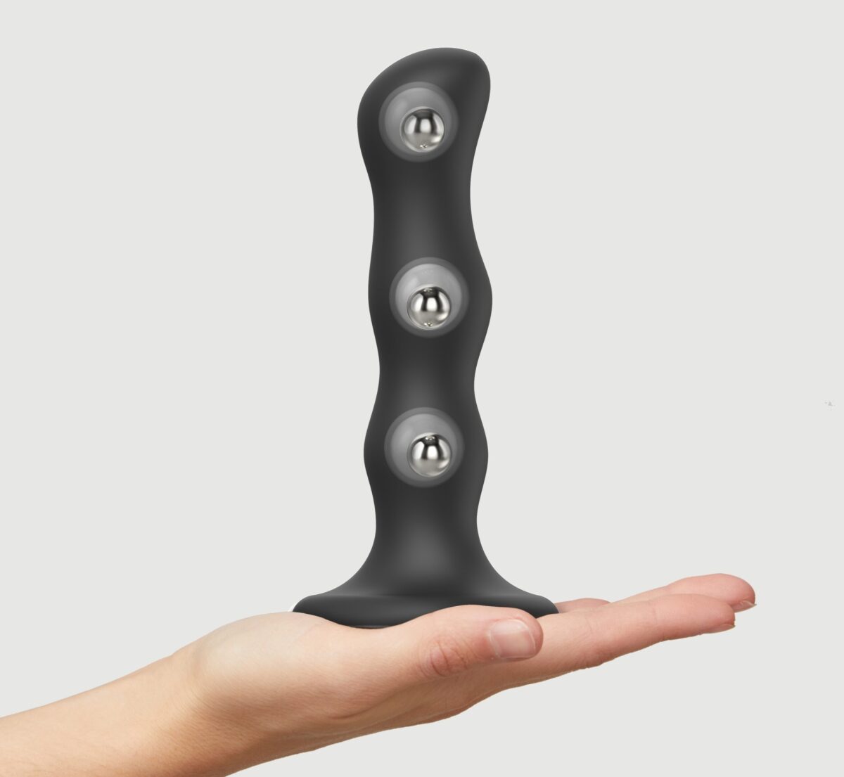 plug silicone geisha balls strap on me m 15 x 37cm noir 2 scaled