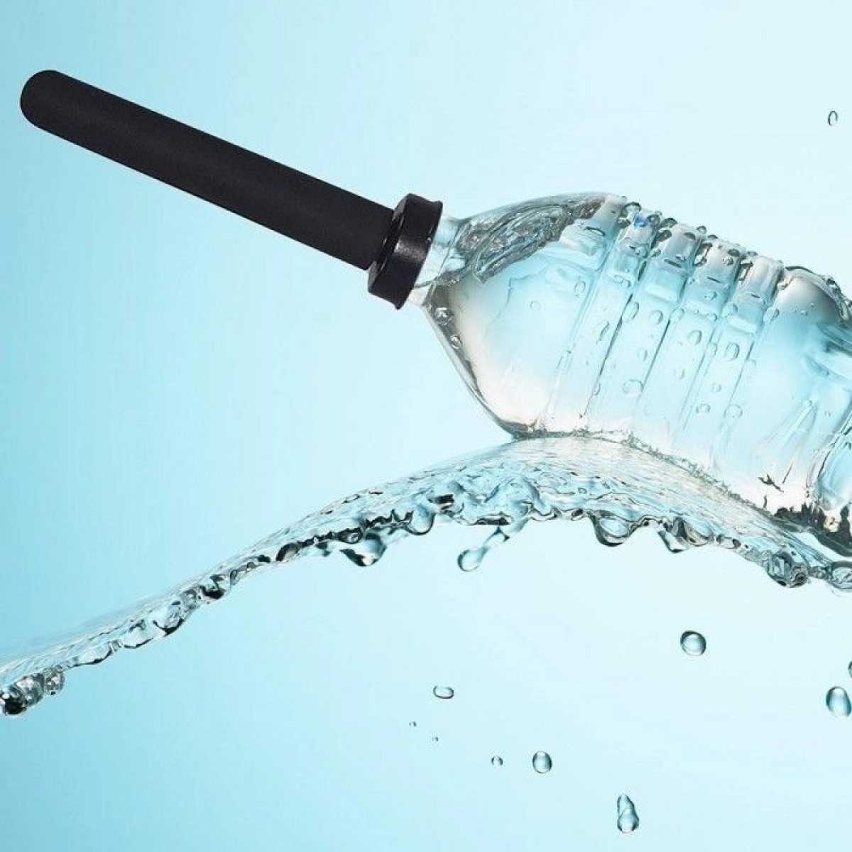 poire anale sur bouteille