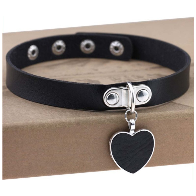 punk goth heart pendant necklace leather collar black