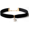 ras de cou pearl velvet noir